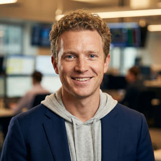 Photo of Ryan Brooks, who holds the Lead Trading Analyst position at Risequitor